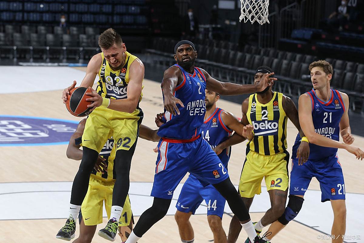 kaiyun 浓眉哥在巴塞罗那比赛中回归赛场，逆转引发热议！