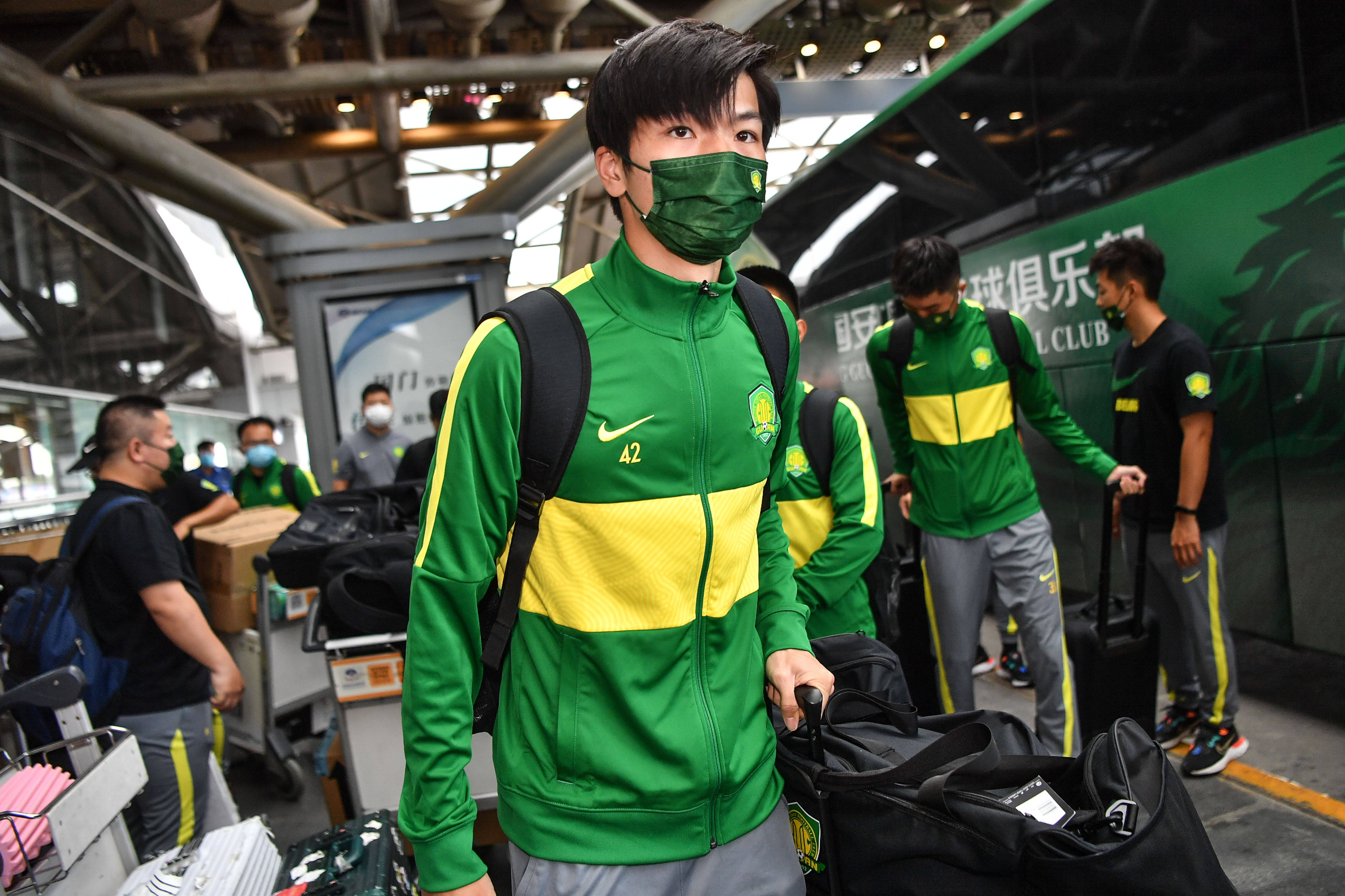 开云app下载冲刺阶段亚冠传出新动向，北京国安防线松动，管理层表态：压力陡增，心理建设被强调的简单介绍